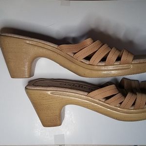 Cobbie Cuddlers Tan Open Toe Slide-On Block Heel Sandals Size 10